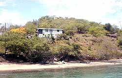 Fitzroy's Cottage - Overlooking Tyrrel Bay